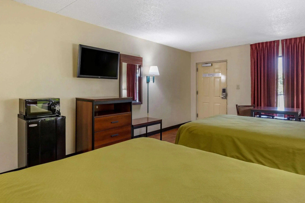 Econo Lodge Fayetteville I-95