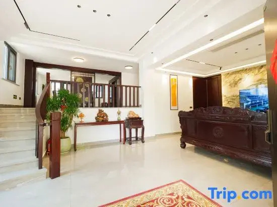 Yi Jia Xiao Zhu