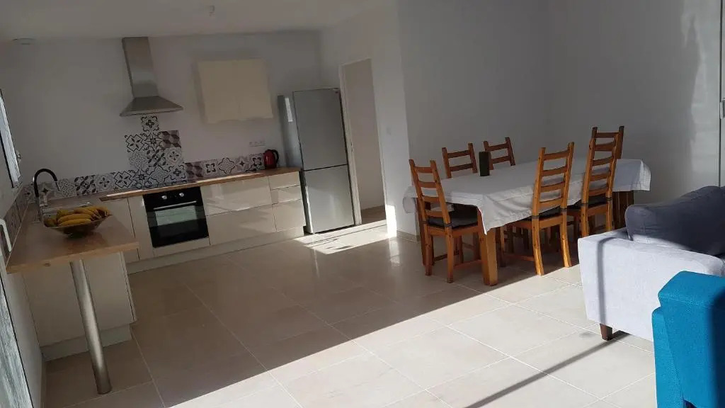Maison Neuve Moderne