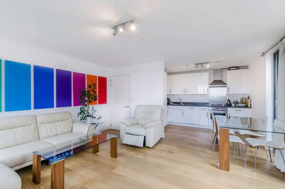 Stunning 2 Bed Flat w/ Terrace Next to Kings Cross