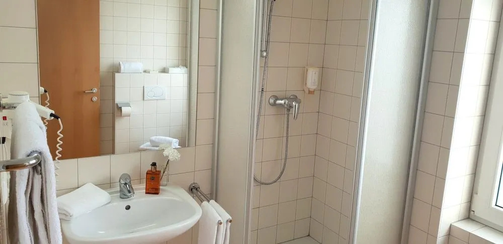 RoomRent55