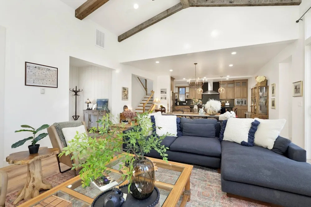 Pine Meadow Village Castle #2301