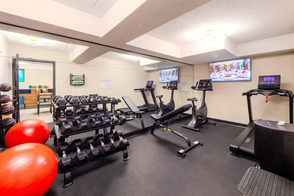 Clarion Pointe Winston – Salem Downtown