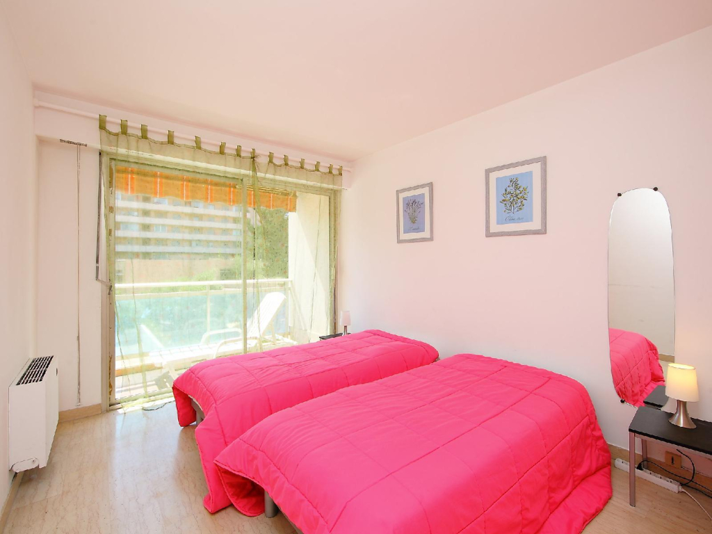Rental Apartment La Pinede - Cagnes-sur-Mer 2 bedrooms 4 persons - POP 14123