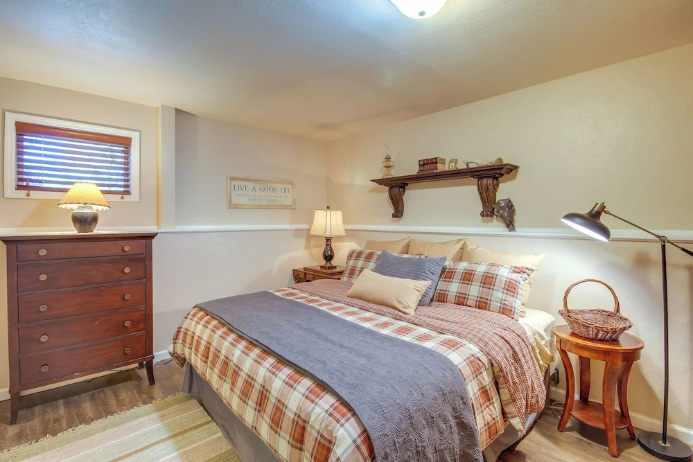 Red Lodge Mountain Home < 7 Miles to Ski Slopes!