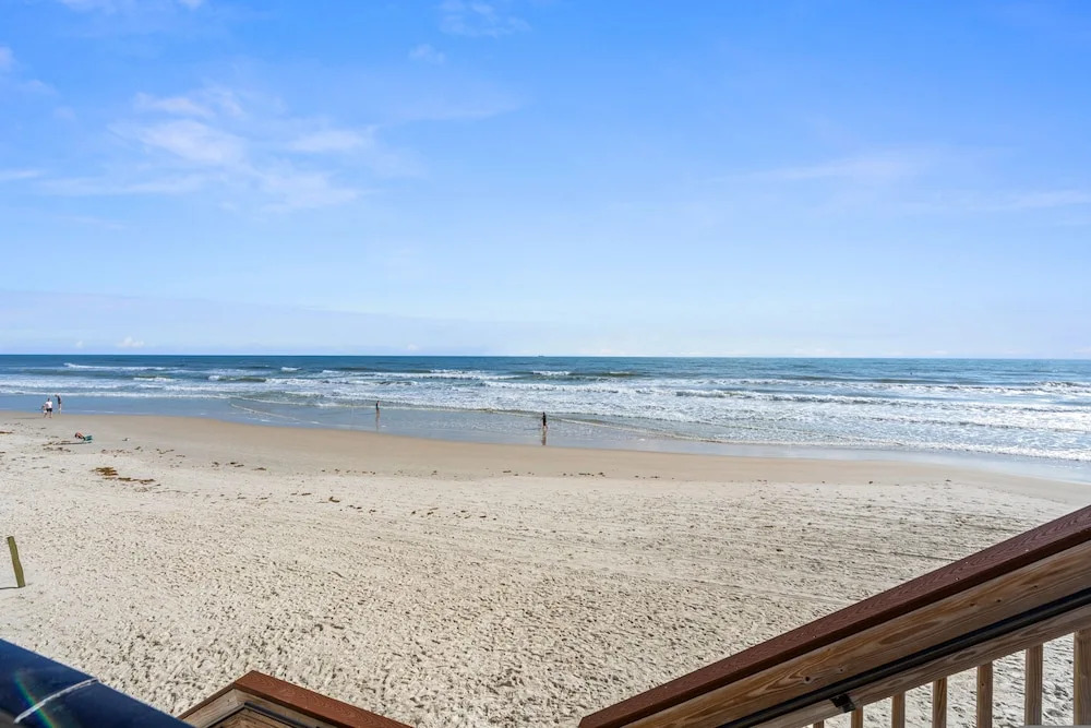 Ocean View 2BR Condo Daytona Shores FL Sleeps 4