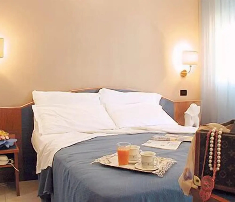 Hotel B&B Montecarlo