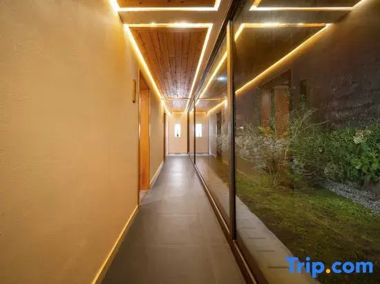 Tingtai Homestay (Titian Scenic Area)