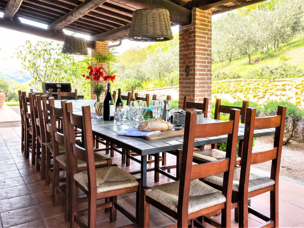 Beautiful Villa in San Giovanni del Pantano With Pool