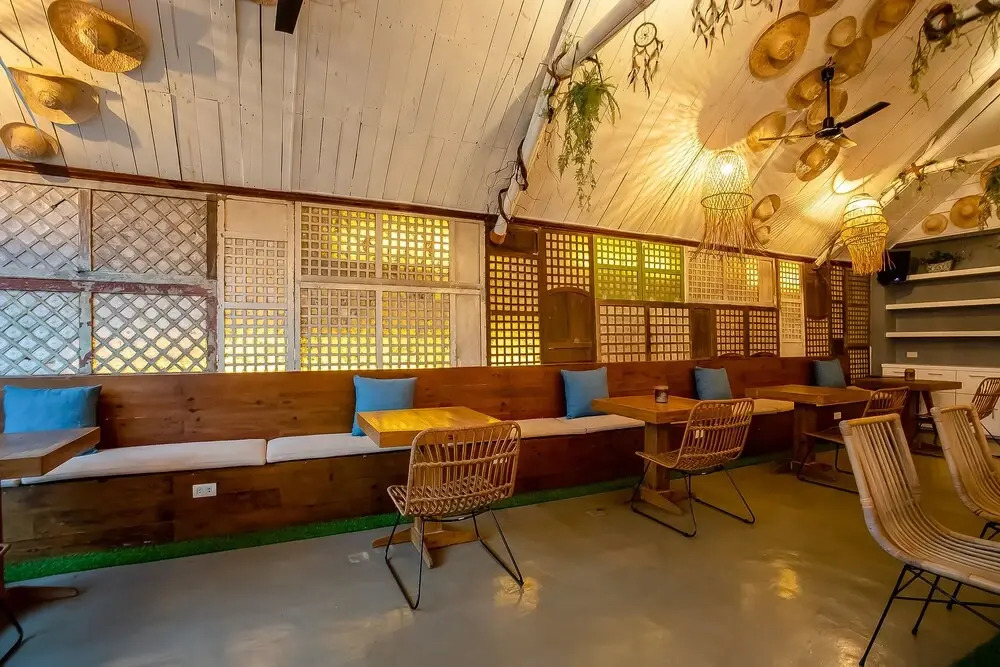 OYO 821 Connector Hostel