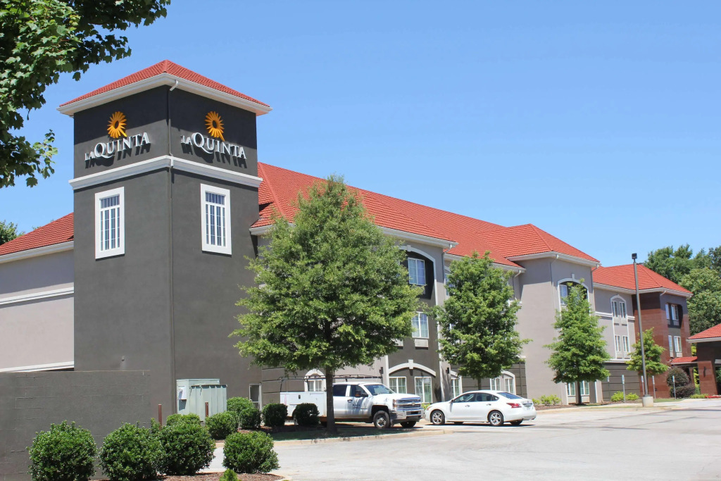 La Quinta by Wyndham Huntsville Airport Madison