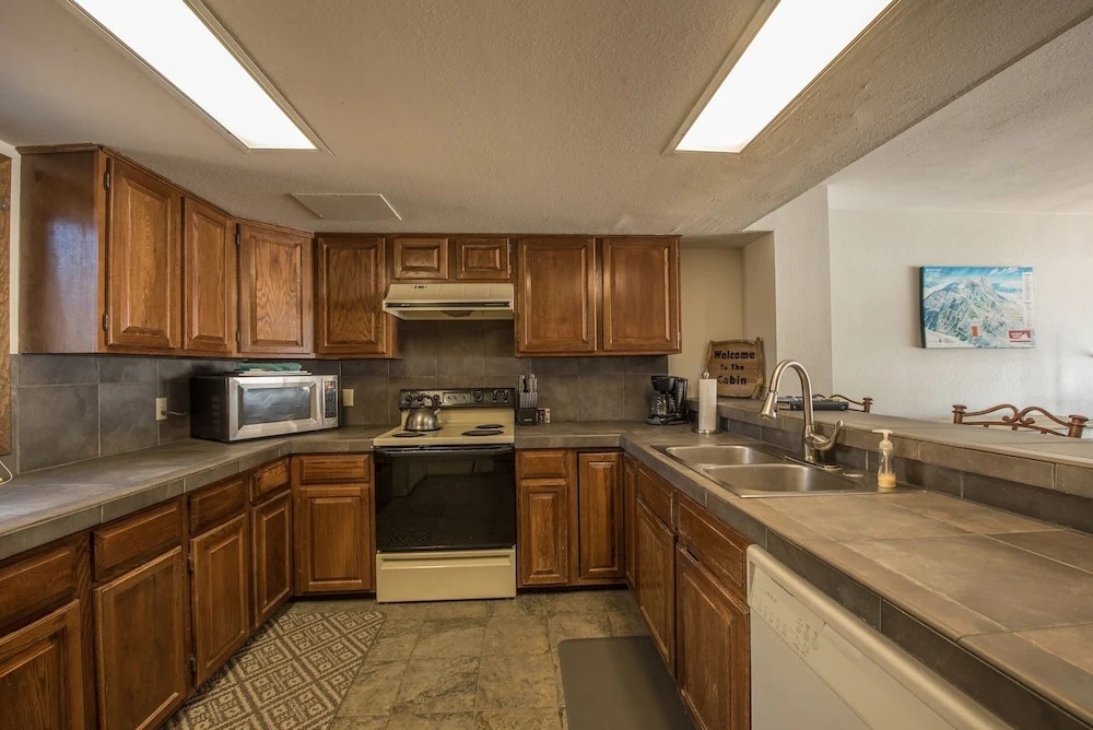 Crested Mtn CMG2 - 2 Br Condo