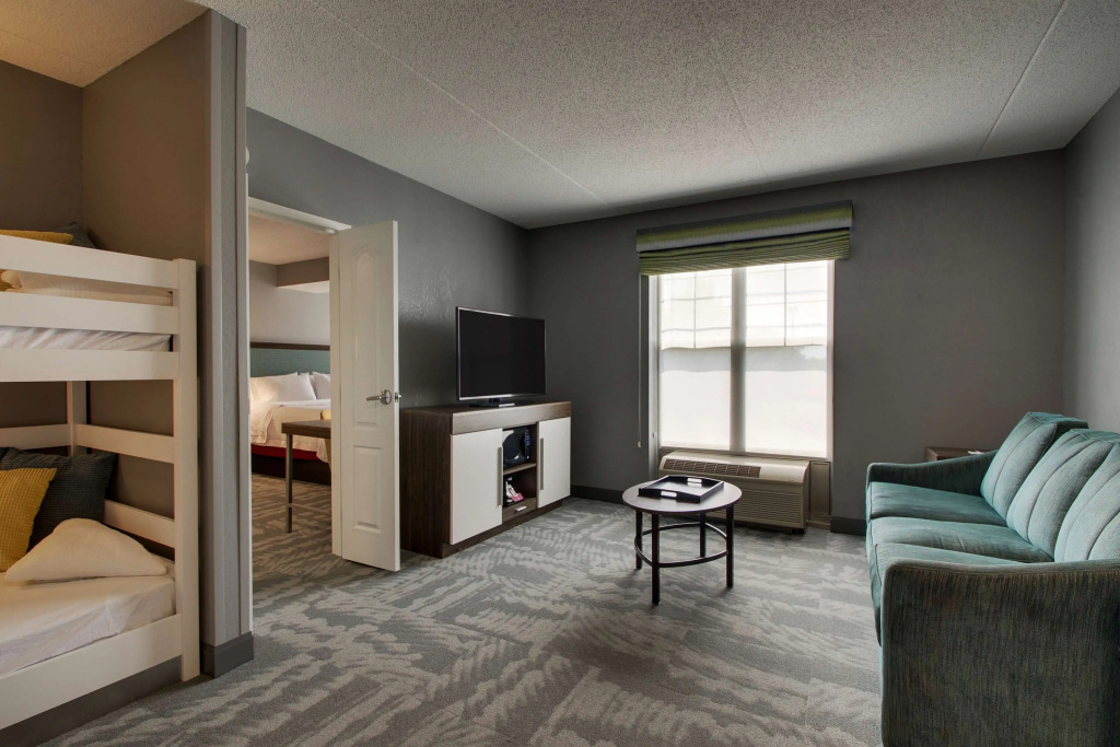 Hampton Inn & Suites Chicago/Aurora