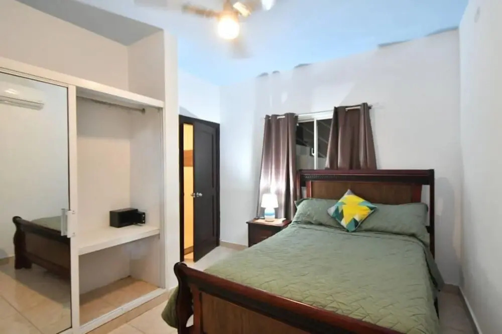 Gorgeous Spacious Property in Prime Beach Location