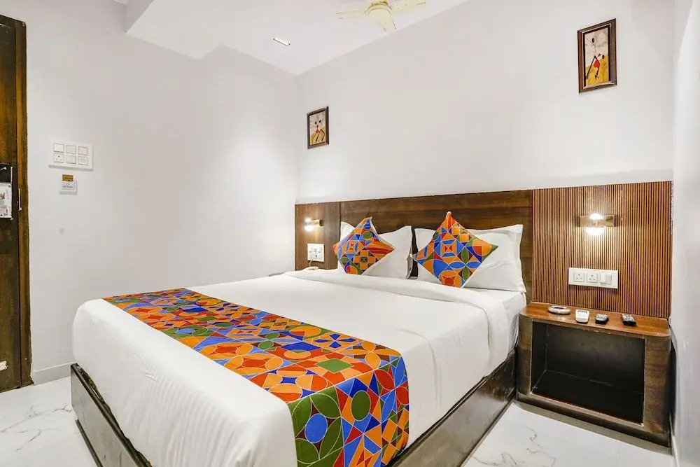 Fabhotel Peralz