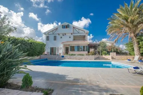 Villa Joy