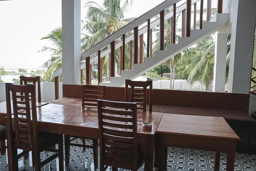Sunset View Beach Hotel