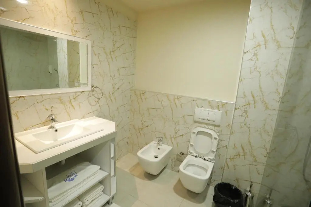 Hotel 1 Maji