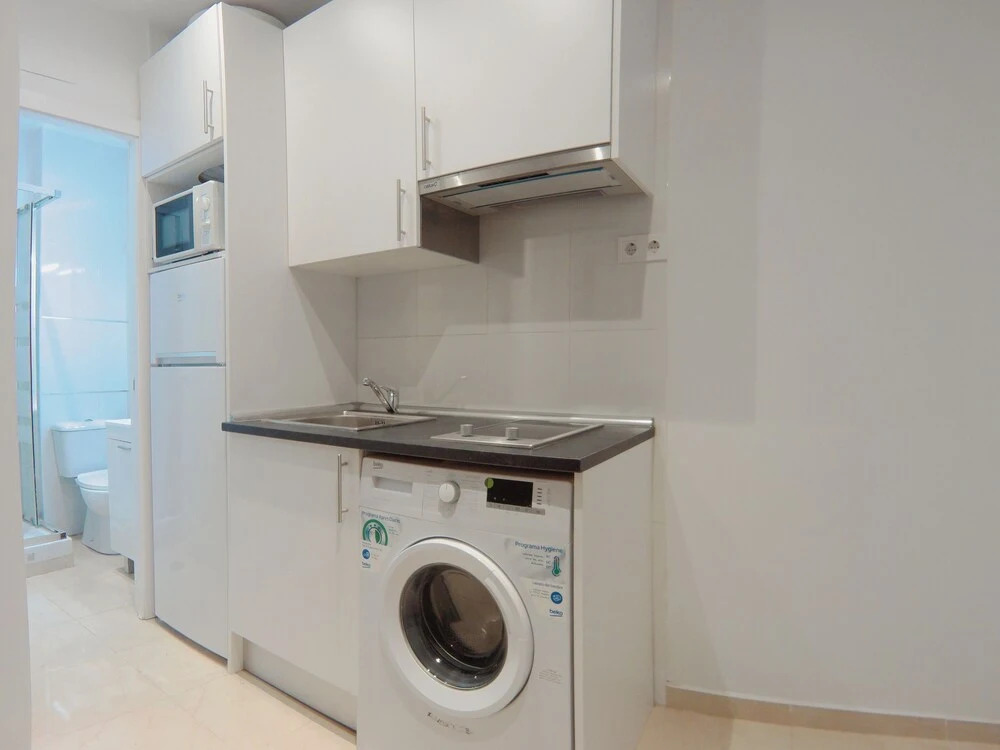 Apartamento interior en bajos cercano al parque Olof Palme AP2