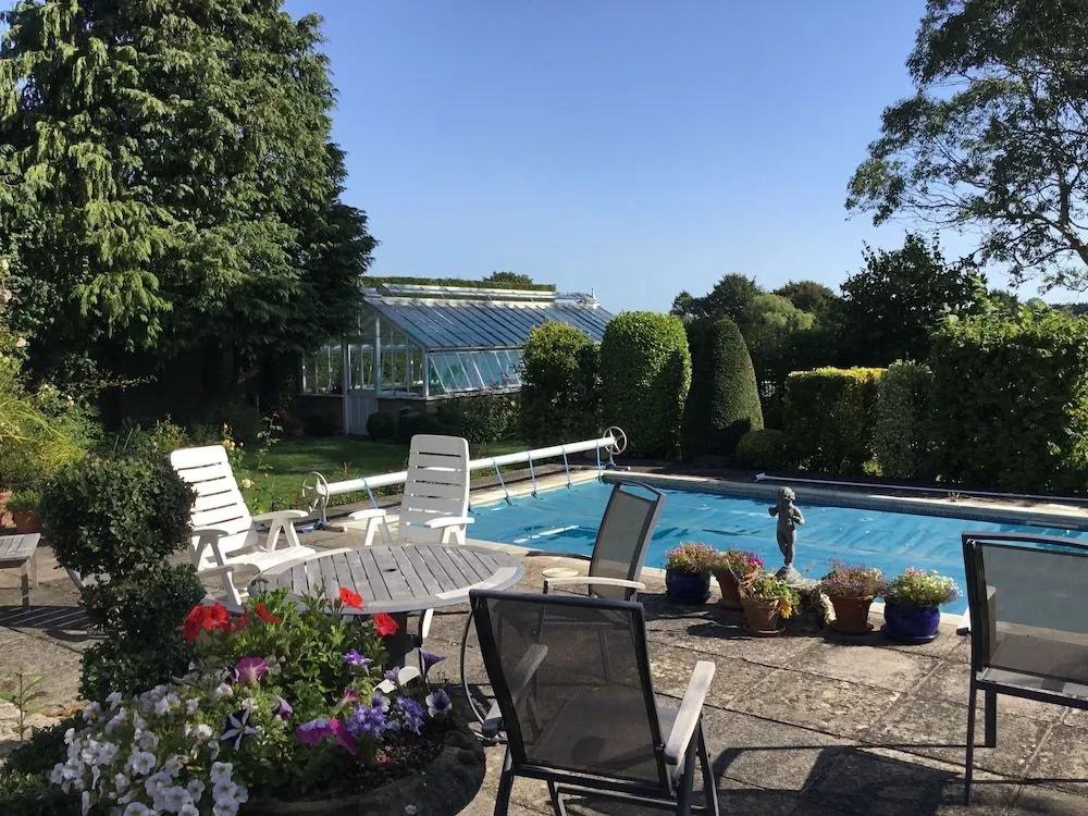 Norfolk House Bed and Breakfast