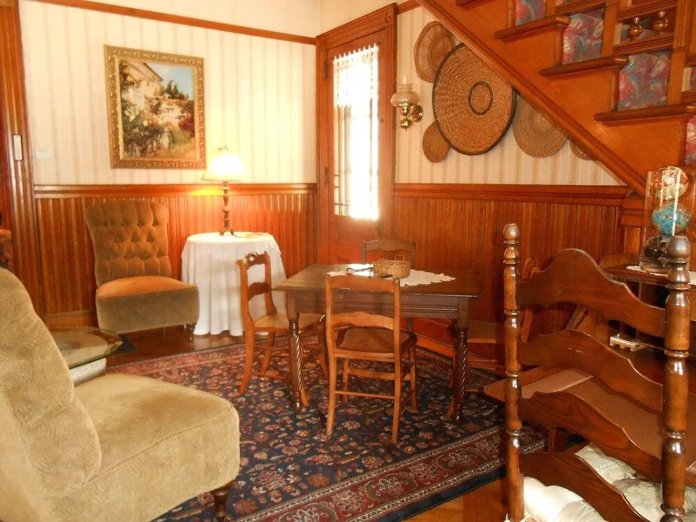 Rockwell Falls Inn and Wine Bar