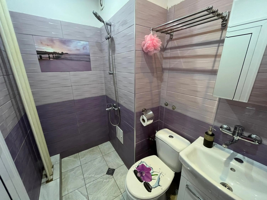Lovely City Center 1BD, 1BT Apartment