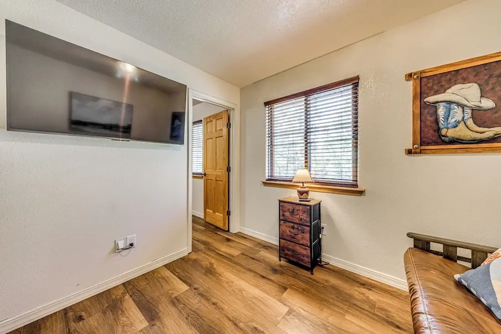 18 Mi to Ski Apache - Ruidoso Home Fit for Family!