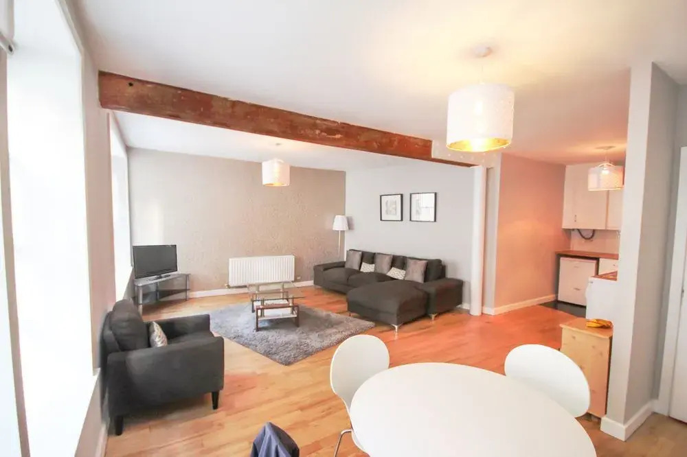 Dame Street Luxury Apartment