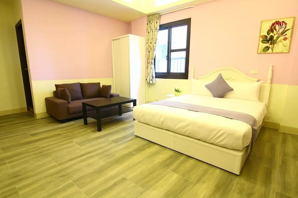 Happyday Guesthouse