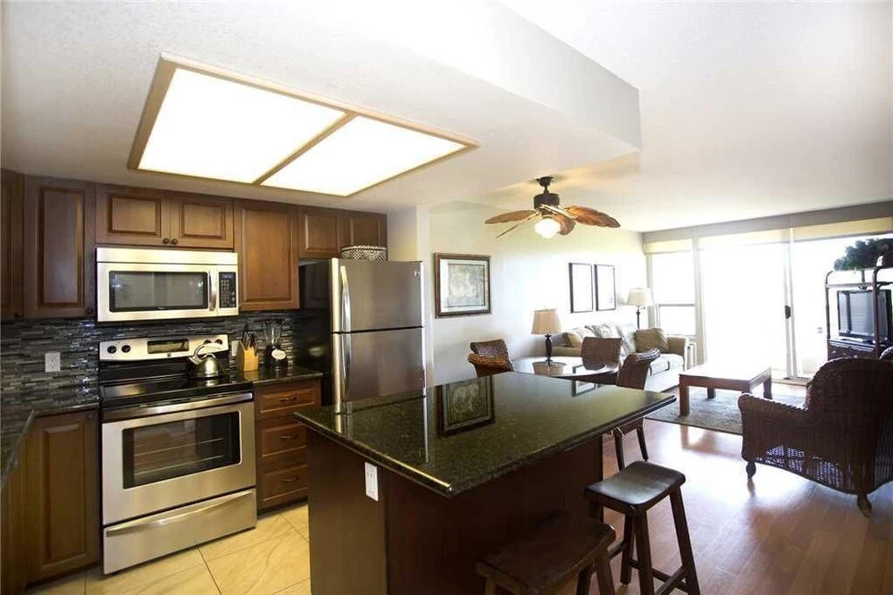 Maui Banyan H407 - One Bedroom Condo with Ocean View