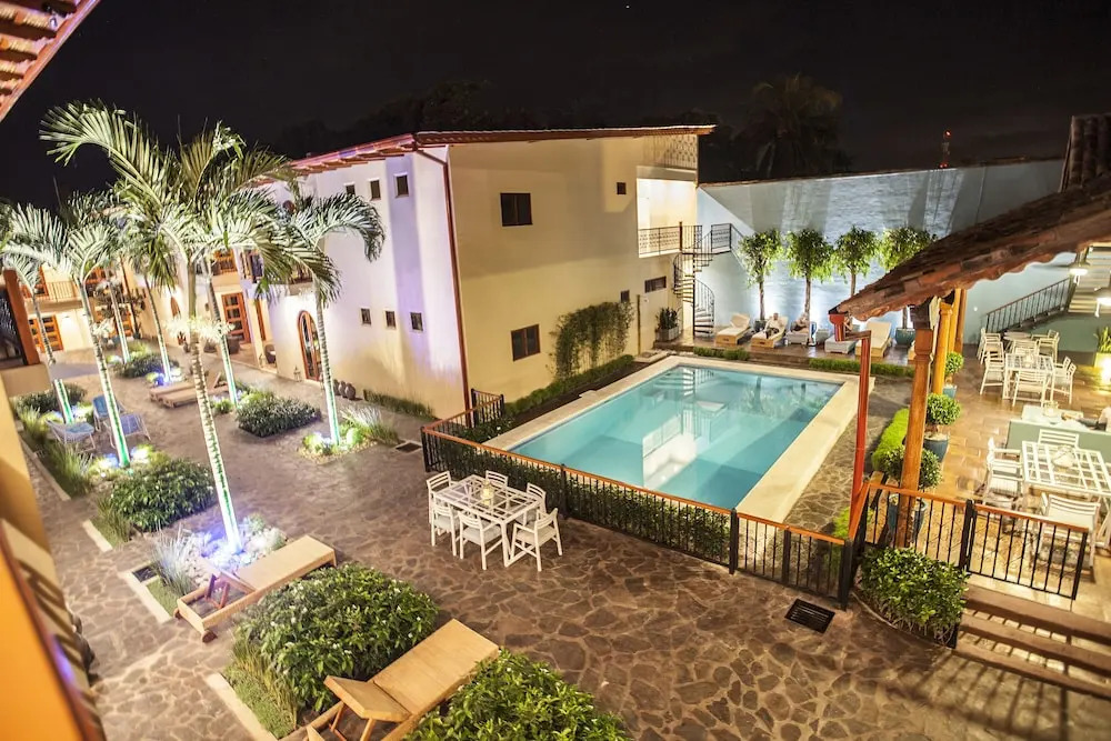 Hotel Plaza Marbella Granada