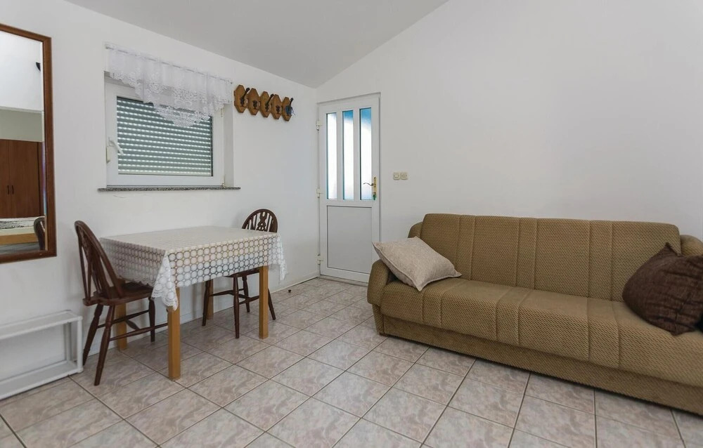 Beautiful Apartment in Vir With 1 Bedrooms and Wifi