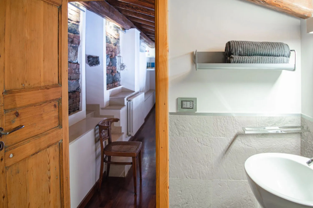 Santa Domenica Guest House