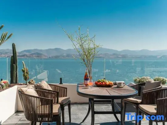 Dali Mu Hai · Lan Shan Wabi-Sabi Style Seaside Homestay (Longkan Wharf Branch)