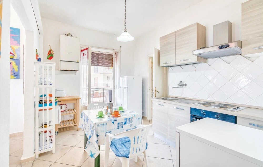 Nice Apartment in Follonica With 3 Bedrooms and Wifi