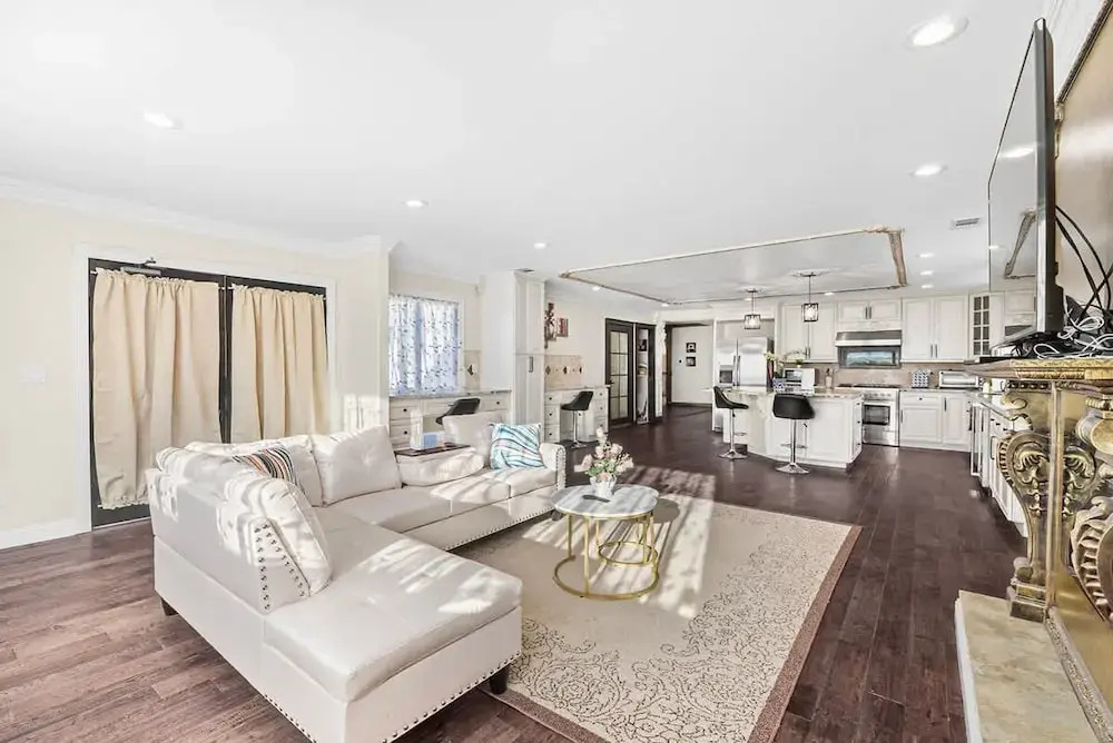 Spaciour 4Br 4bth Stunning House With Free Parking