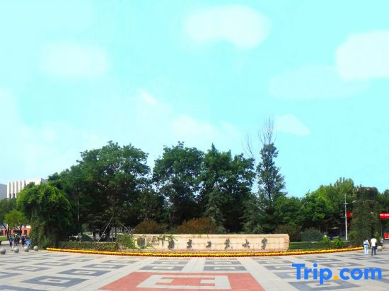 Atour Hotel Nanjing Jiangbei New District University of Technology