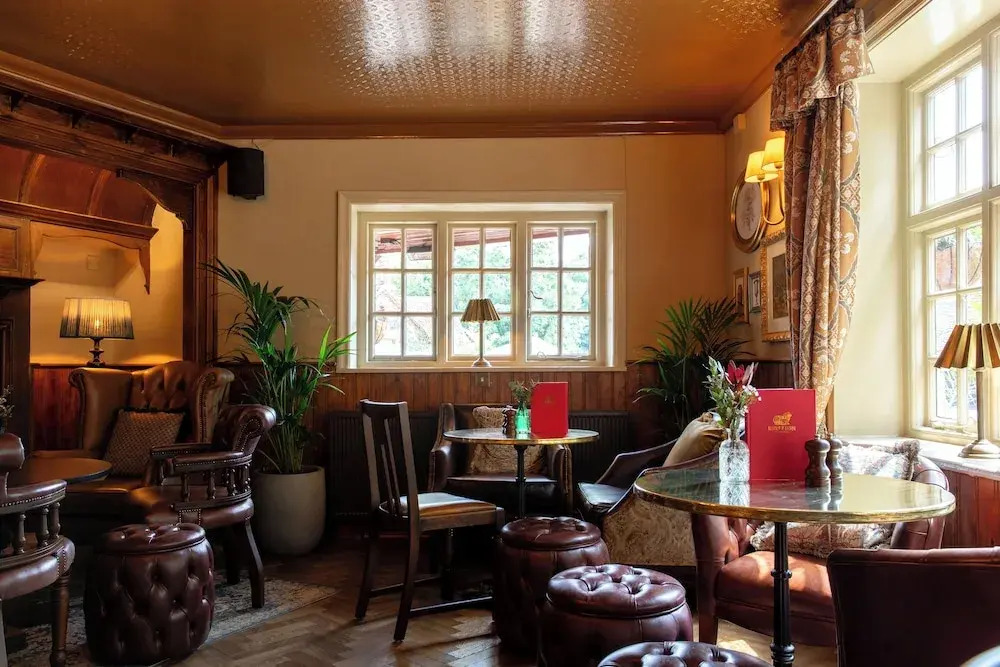 Red Lion Hotel