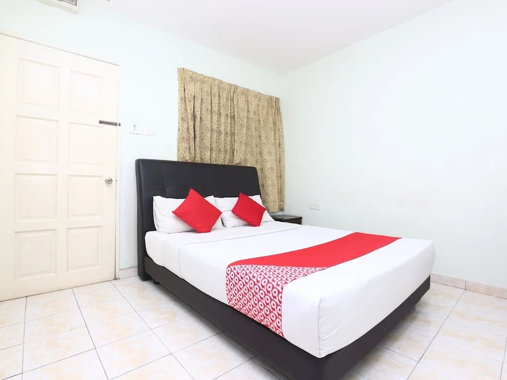 Kb 7 Days Hotel By OYO Rooms