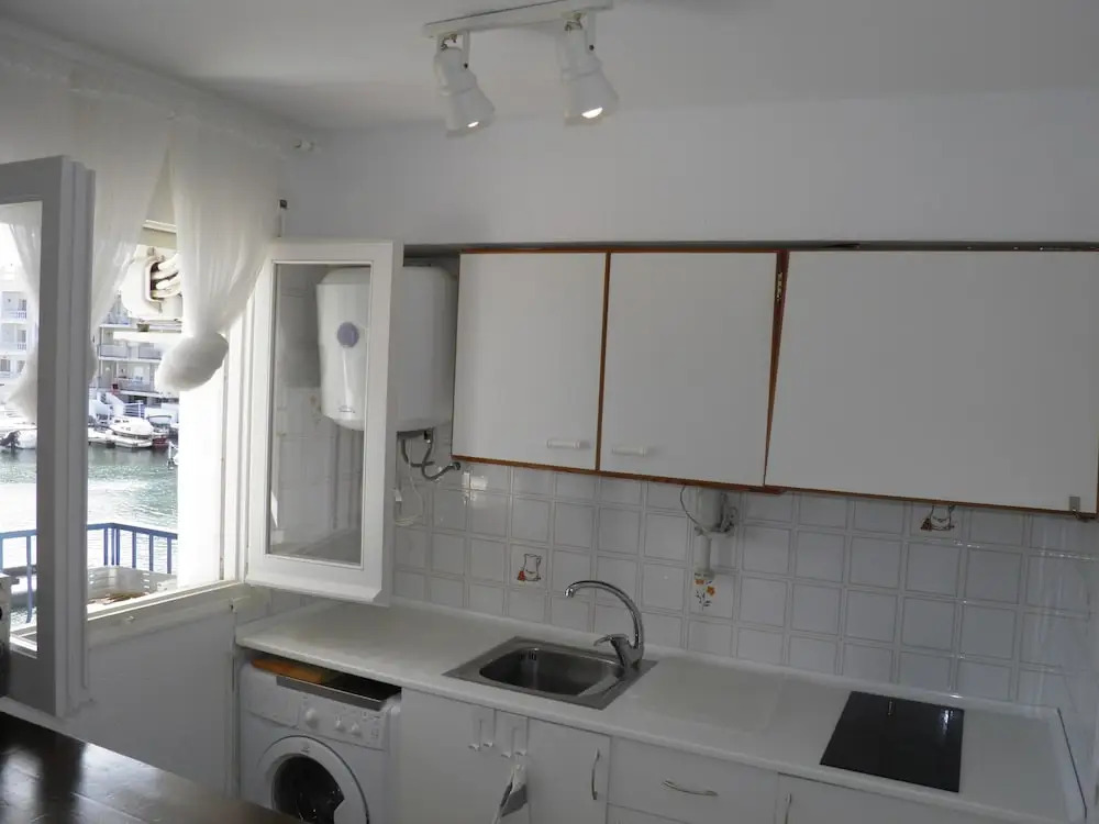Blue Canal Apartment Ampuriabrava