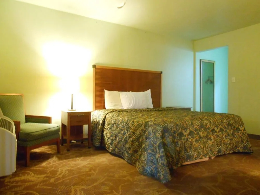 Airport Inn Downtown