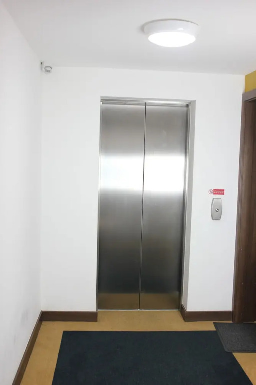 Large luxury 2 bed 2 bath-Pym Court