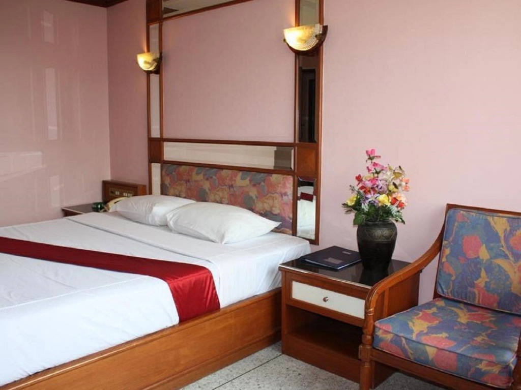 Royal Asia Lodge