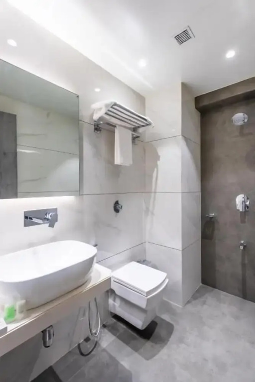 Hotel Supreme Comforts - Mumbai Airport