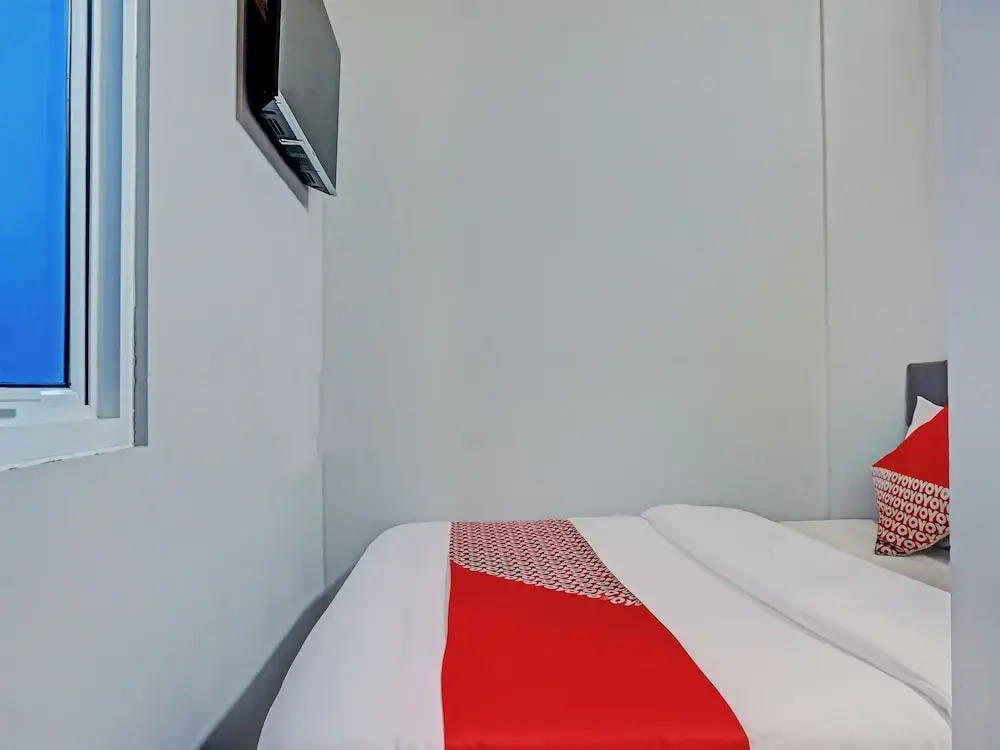 Capital O 92765 J&b Smart Sentul