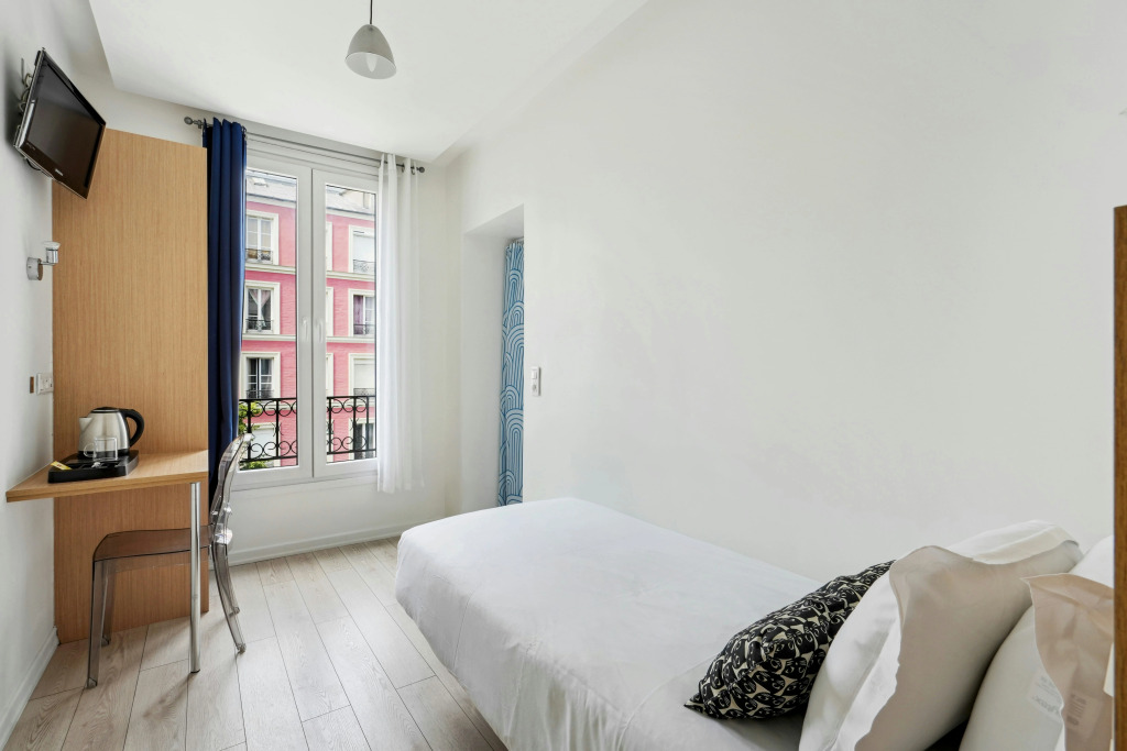Hôtel Le National Clichy Paris