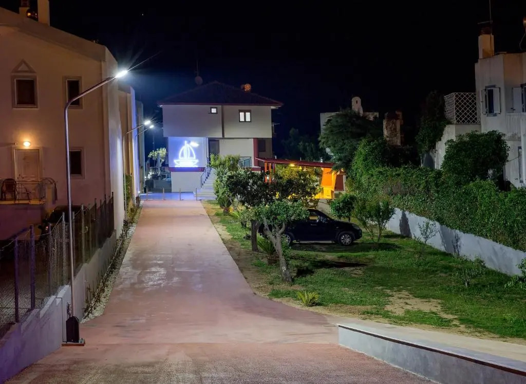 Rent House Karavi
