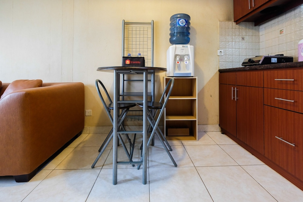 Modern 2BR at City Home Apartment with Sofa Bed near MOI