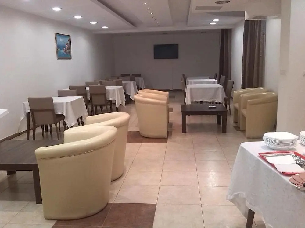 Hotel Corner
