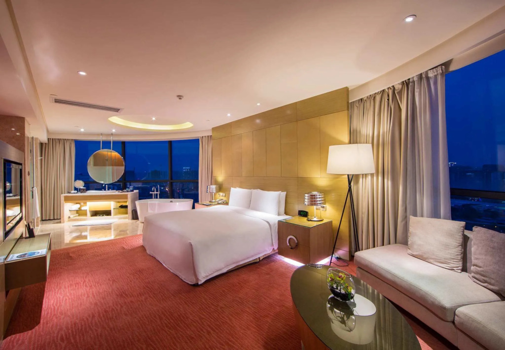 Renaissance Chengdu Hotel